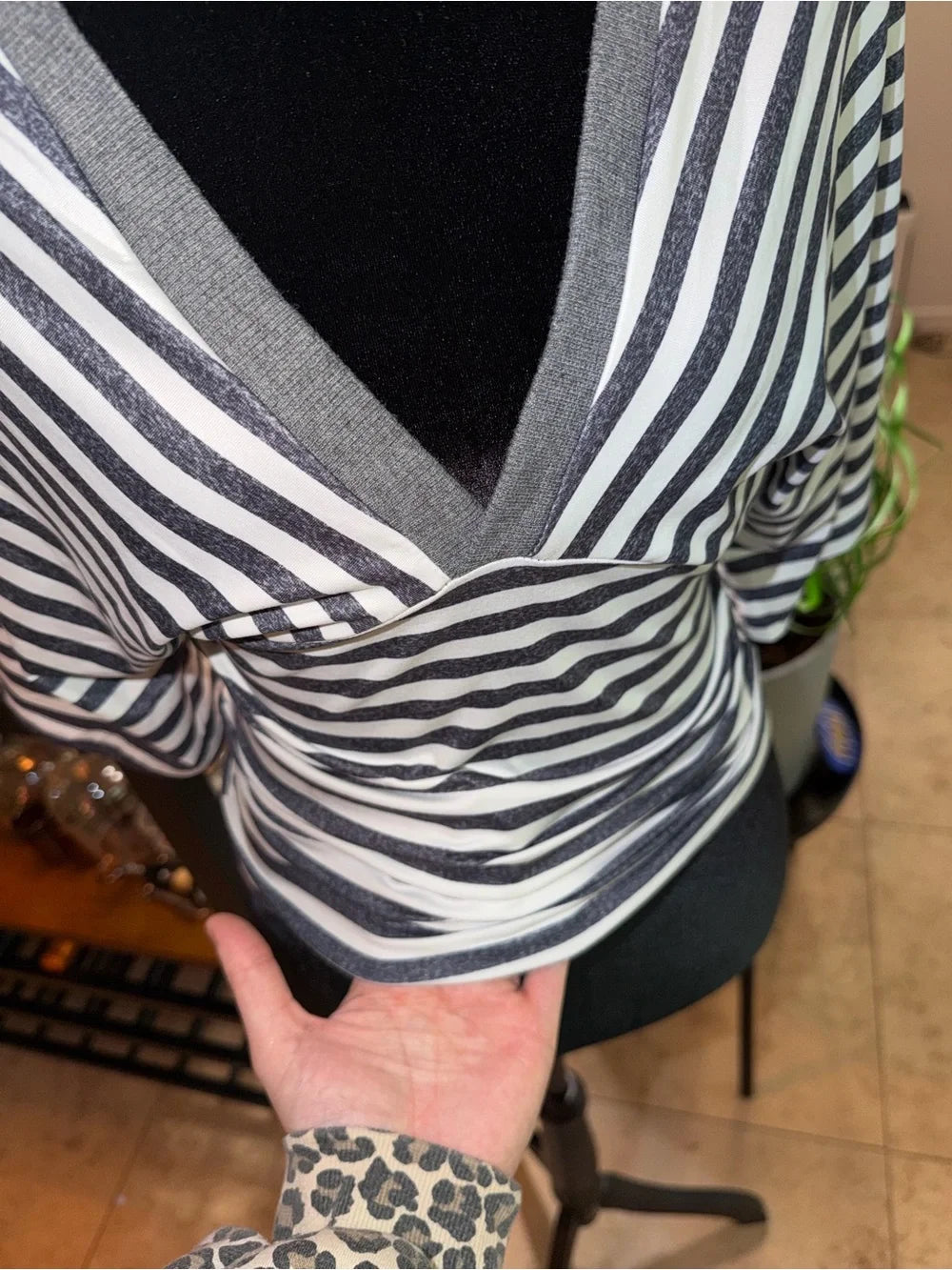Women's Black & White Striped V-Neck Sweater Top